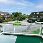 Valentin Homes Love In Duesseldorf
